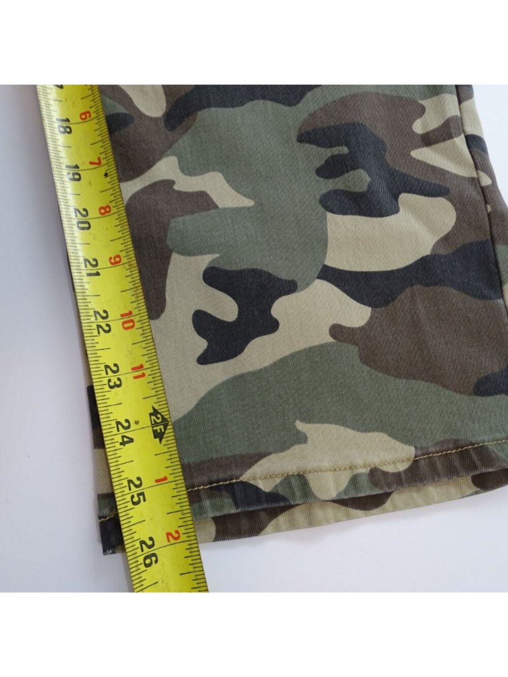 YMI Women Camo Pull-On High Rise Crop Pants Green Size 3X Streetwear Utility - Picture 15 of 16